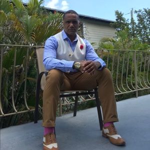 MAKE OFFERS on any clothes shoes listed